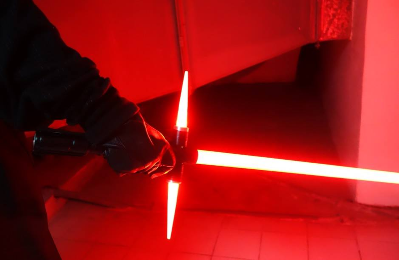 Illustration for article titled Someone Built A Replica Of The Weird New Star Wars Lightsaber